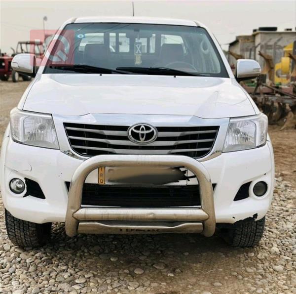 Toyota Hilux 2015 for sale in Iraq - Az Zubaydiyah